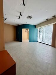 111 Somerset (D9), Retail #633704421